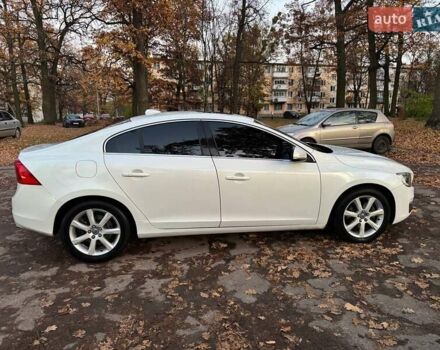 Белый Вольво С60, объемом двигателя 2 л и пробегом 180 тыс. км за 16999 $, фото 10 на Automoto.ua
