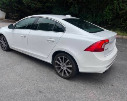 Белый Вольво С60, объемом двигателя 2 л и пробегом 31 тыс. км за 10200 $, фото 3 на Automoto.ua