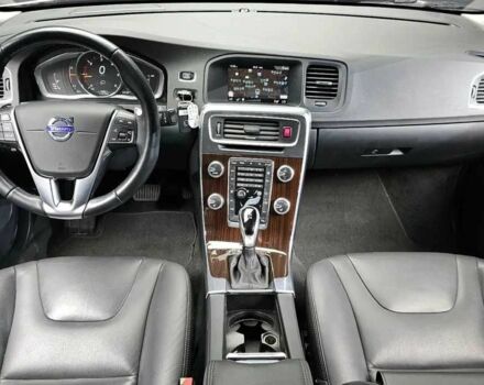 Білий Вольво С60, об'ємом двигуна 2 л та пробігом 110 тис. км за 14000 $, фото 4 на Automoto.ua