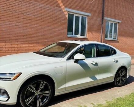 Вольво С60 2020 в Киеве на Automoto.ua Белый Вольво С60, объемом двигателя 1.97 л и пробегом 102 тыс. км за 30900 $, фото 6 на Automoto.ua