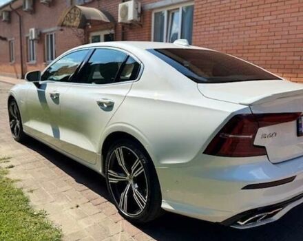 Вольво С60 2020 в Киеве на Automoto.ua Белый Вольво С60, объемом двигателя 1.97 л и пробегом 102 тыс. км за 30900 $, фото 7 на Automoto.ua