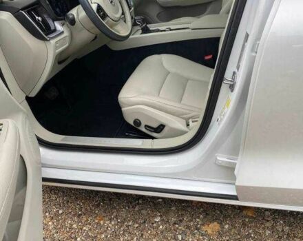 Белый Вольво С60, объемом двигателя 2 л и пробегом 46 тыс. км за 14300 $, фото 12 на Automoto.ua