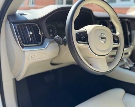 Вольво С60 2020 в Киеве на Automoto.ua Белый Вольво С60, объемом двигателя 1.97 л и пробегом 102 тыс. км за 30900 $, фото 19 на Automoto.ua