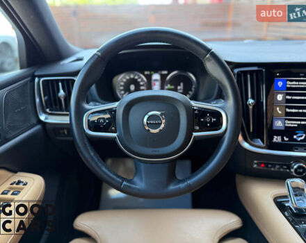 Белый Вольво С60, объемом двигателя 1.97 л и пробегом 90 тыс. км за 30000 $, фото 22 на Automoto.ua