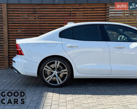 Белый Вольво С60, объемом двигателя 1.97 л и пробегом 90 тыс. км за 30000 $, фото 11 на Automoto.ua