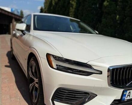 Вольво С60 2020 в Киеве на Automoto.ua Белый Вольво С60, объемом двигателя 1.97 л и пробегом 102 тыс. км за 30900 $, фото 13 на Automoto.ua