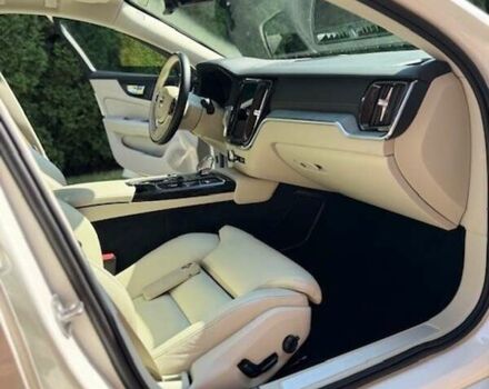 Вольво С60 2020 в Киеве на Automoto.ua Белый Вольво С60, объемом двигателя 1.97 л и пробегом 102 тыс. км за 30900 $, фото 29 на Automoto.ua