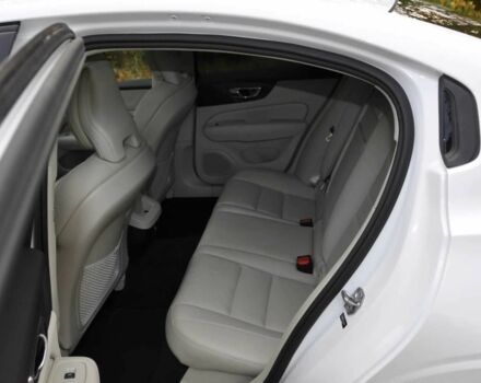 Белый Вольво С60, объемом двигателя 0 л и пробегом 57 тыс. км за 17000 $, фото 7 на Automoto.ua