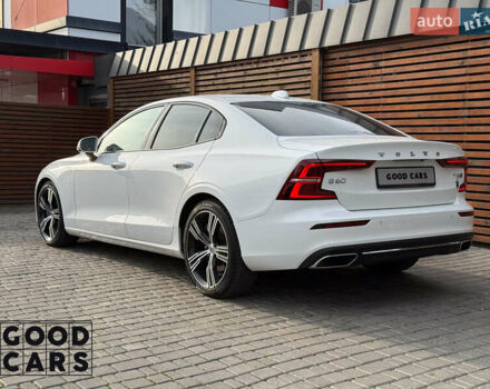 Белый Вольво С60, объемом двигателя 1.97 л и пробегом 98 тыс. км за 28000 $, фото 3 на Automoto.ua