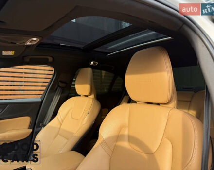 Белый Вольво С60, объемом двигателя 1.97 л и пробегом 98 тыс. км за 28000 $, фото 29 на Automoto.ua