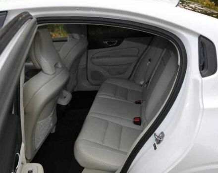 Белый Вольво С60, объемом двигателя 2 л и пробегом 46 тыс. км за 14300 $, фото 15 на Automoto.ua