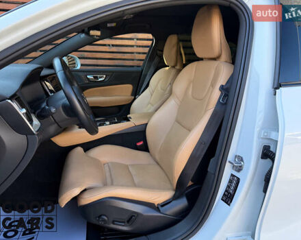 Белый Вольво С60, объемом двигателя 1.97 л и пробегом 90 тыс. км за 30000 $, фото 20 на Automoto.ua