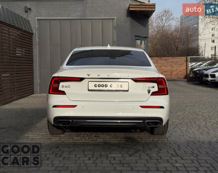 Белый Вольво С60, объемом двигателя 1.97 л и пробегом 98 тыс. км за 28000 $, фото 4 на Automoto.ua