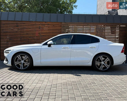 Белый Вольво С60, объемом двигателя 1.97 л и пробегом 90 тыс. км за 30000 $, фото 3 на Automoto.ua