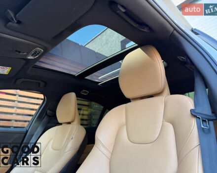 Белый Вольво С60, объемом двигателя 1.97 л и пробегом 90 тыс. км за 30000 $, фото 29 на Automoto.ua