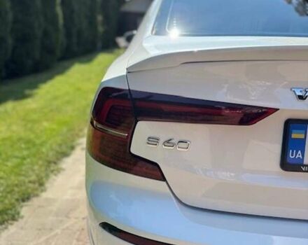 Вольво С60 2020 в Киеве на Automoto.ua Белый Вольво С60, объемом двигателя 1.97 л и пробегом 102 тыс. км за 30900 $, фото 4 на Automoto.ua