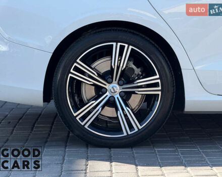 Белый Вольво С60, объемом двигателя 1.97 л и пробегом 90 тыс. км за 30000 $, фото 12 на Automoto.ua