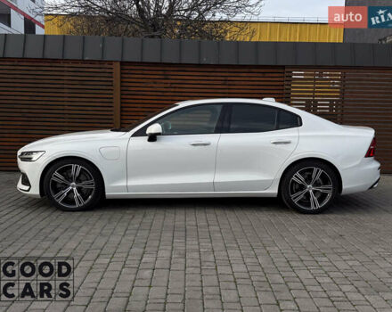 Белый Вольво С60, объемом двигателя 1.97 л и пробегом 98 тыс. км за 28000 $, фото 2 на Automoto.ua