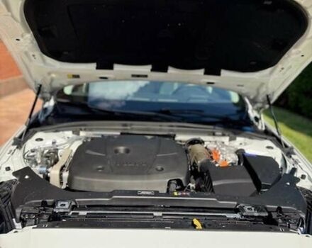 Вольво С60 2020 в Киеве на Automoto.ua Белый Вольво С60, объемом двигателя 1.97 л и пробегом 102 тыс. км за 30900 $, фото 37 на Automoto.ua