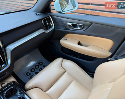 Белый Вольво С60, объемом двигателя 1.97 л и пробегом 90 тыс. км за 30000 $, фото 28 на Automoto.ua