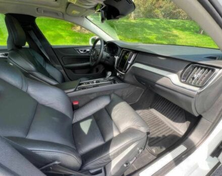 Белый Вольво С60, объемом двигателя 2 л и пробегом 12 тыс. км за 19200 $, фото 8 на Automoto.ua