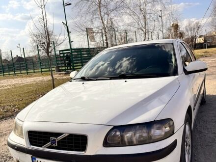 Білий Вольво С60, об'ємом двигуна 2.4 л та пробігом 307 тис. км за 3900 $, фото 1 на Automoto.ua