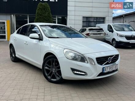 Белый Вольво С60, объемом двигателя 1.6 л и пробегом 161 тыс. км за 8400 $, фото 1 на Automoto.ua
