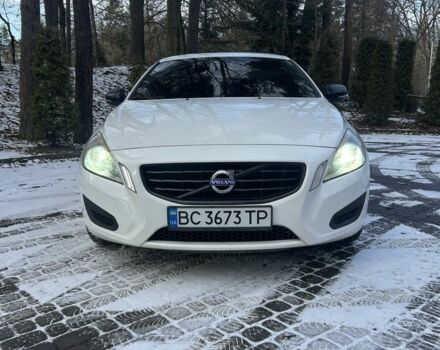 Белый Вольво С60, объемом двигателя 2 л и пробегом 358 тыс. км за 9700 $, фото 1 на Automoto.ua