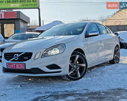 Белый Вольво С60, объемом двигателя 1.6 л и пробегом 245 тыс. км за 12750 $, фото 1 на Automoto.ua