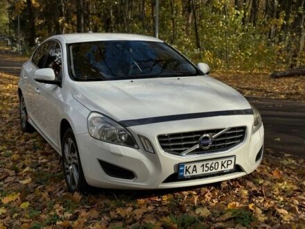 Білий Вольво С60, об'ємом двигуна 2 л та пробігом 221 тис. км за 12800 $, фото 1 на Automoto.ua