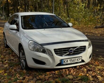 Белый Вольво С60, объемом двигателя 2 л и пробегом 221 тыс. км за 12800 $, фото 1 на Automoto.ua