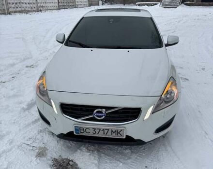 Білий Вольво С60, об'ємом двигуна 2.52 л та пробігом 103 тис. км за 12200 $, фото 1 на Automoto.ua