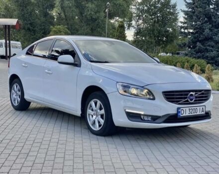 Белый Вольво С60, объемом двигателя 1.6 л и пробегом 350 тыс. км за 9126 $, фото 1 на Automoto.ua