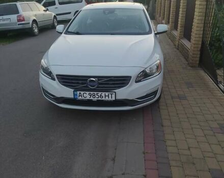 Белый Вольво С60, объемом двигателя 1.97 л и пробегом 236 тыс. км за 10200 $, фото 1 на Automoto.ua