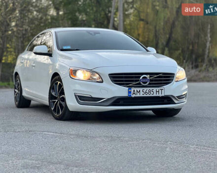 Білий Вольво С60, об'ємом двигуна 1.97 л та пробігом 246 тис. км за 12350 $, фото 1 на Automoto.ua