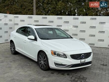 Вольво С60 2015 у Луцьку на Automoto.ua Білий Вольво С60, об'ємом двигуна 2.52 л та пробігом 118 тис. км за 8900 $, фото 1 на Automoto.ua