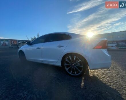 Белый Вольво С60, объемом двигателя 1.97 л и пробегом 135 тыс. км за 13000 $, фото 1 на Automoto.ua