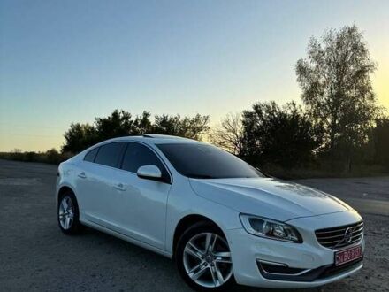 Вольво С60 2015 у Харкові на Automoto.ua Білий Вольво С60, об'ємом двигуна 2 л та пробігом 162 тис. км за 14500 $, фото 1 на Automoto.ua