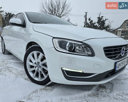Белый Вольво С60, объемом двигателя 1.56 л и пробегом 226 тыс. км за 14500 $, фото 1 на Automoto.ua
