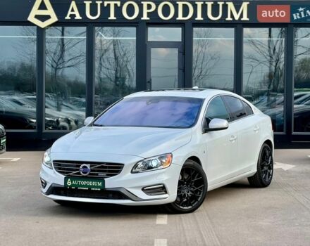 Белый Вольво С60, объемом двигателя 2.95 л и пробегом 172 тыс. км за 13266 $, фото 1 на Automoto.ua