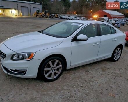Белый Вольво С60, объемом двигателя 2.52 л и пробегом 139 тыс. км за 2100 $, фото 1 на Automoto.ua