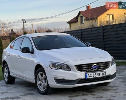 Белый Вольво С60, объемом двигателя 2 л и пробегом 190 тыс. км за 13990 $, фото 1 на Automoto.ua