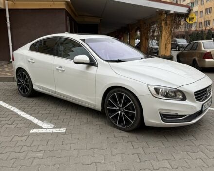 Белый Вольво С60, объемом двигателя 2 л и пробегом 211 тыс. км за 12100 $, фото 1 на Automoto.ua