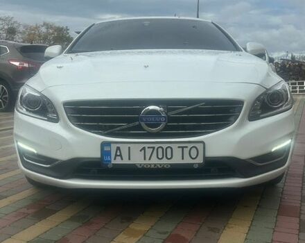 Белый Вольво С60, объемом двигателя 1.97 л и пробегом 86 тыс. км за 17850 $, фото 1 на Automoto.ua