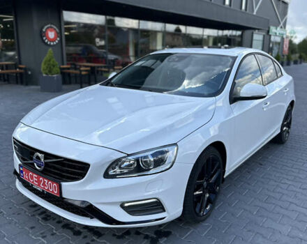 Белый Вольво С60, объемом двигателя 2 л и пробегом 237 тыс. км за 13100 $, фото 1 на Automoto.ua
