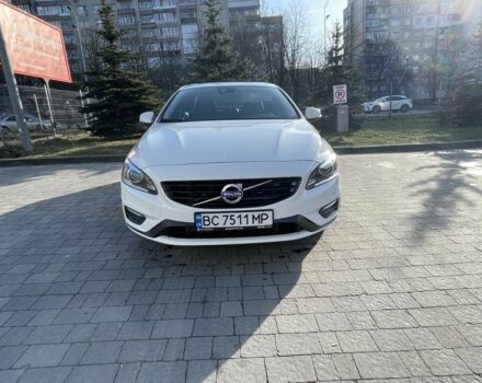 Белый Вольво С60, объемом двигателя 2 л и пробегом 97 тыс. км за 14800 $, фото 1 на Automoto.ua