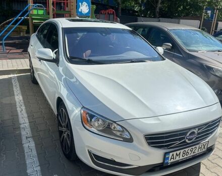 Белый Вольво С60, объемом двигателя 1.97 л и пробегом 216 тыс. км за 14000 $, фото 1 на Automoto.ua