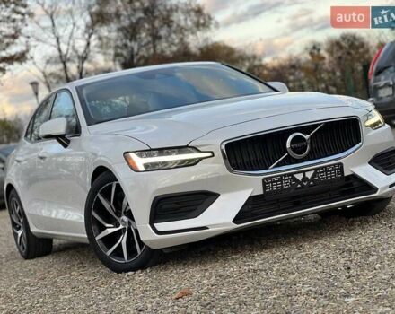 Белый Вольво С60, объемом двигателя 2 л и пробегом 157 тыс. км за 19900 $, фото 1 на Automoto.ua