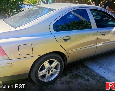 Бежевий Вольво С60, об'ємом двигуна 2.4 л та пробігом 365 тис. км за 4300 $, фото 1 на Automoto.ua
