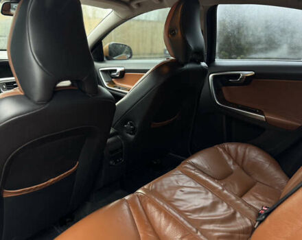 Бежевый Вольво С60, объемом двигателя 2.95 л и пробегом 247 тыс. км за 11000 $, фото 6 на Automoto.ua